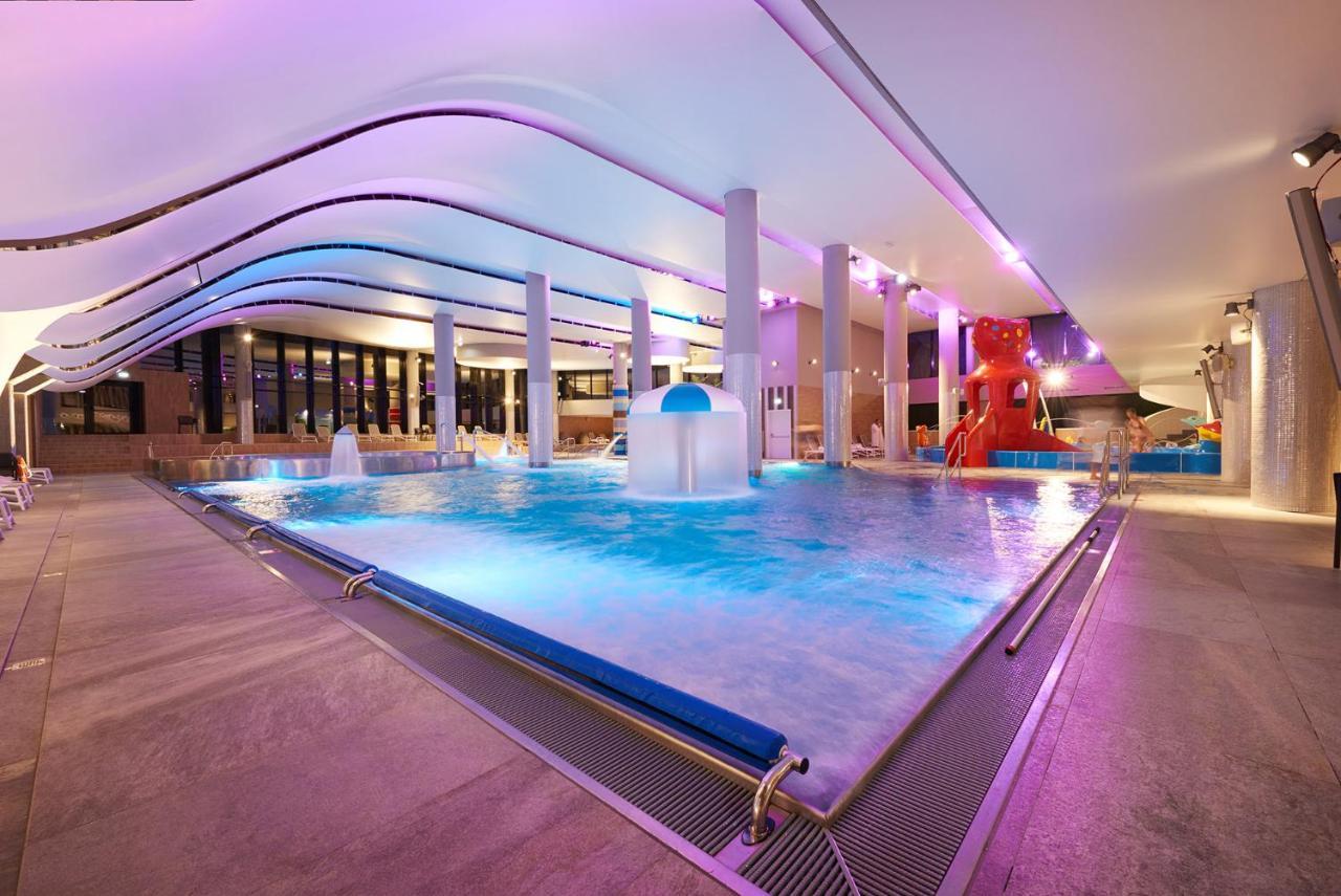 Vacationclub - Baltic Park Fort Apartament E.116 Swinoujscie Bagian luar foto