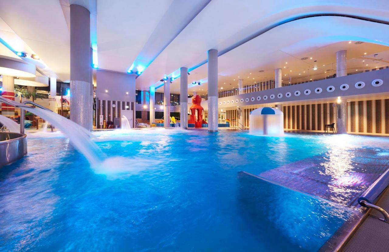 Vacationclub - Baltic Park Fort Apartament E.116 Swinoujscie Bagian luar foto
